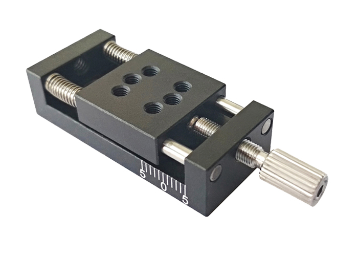 位移臺的功能特點(diǎn)和使用注意