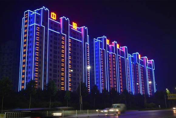 戶外樓體亮化怎么做效果更好？