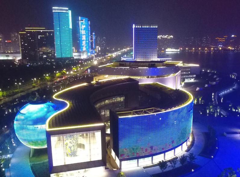 科技感樓體亮化，讓城市更美好