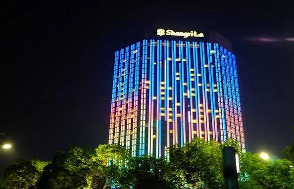 樓體外墻燈光的美輪美奐——營(yíng)造夜景的組成部分