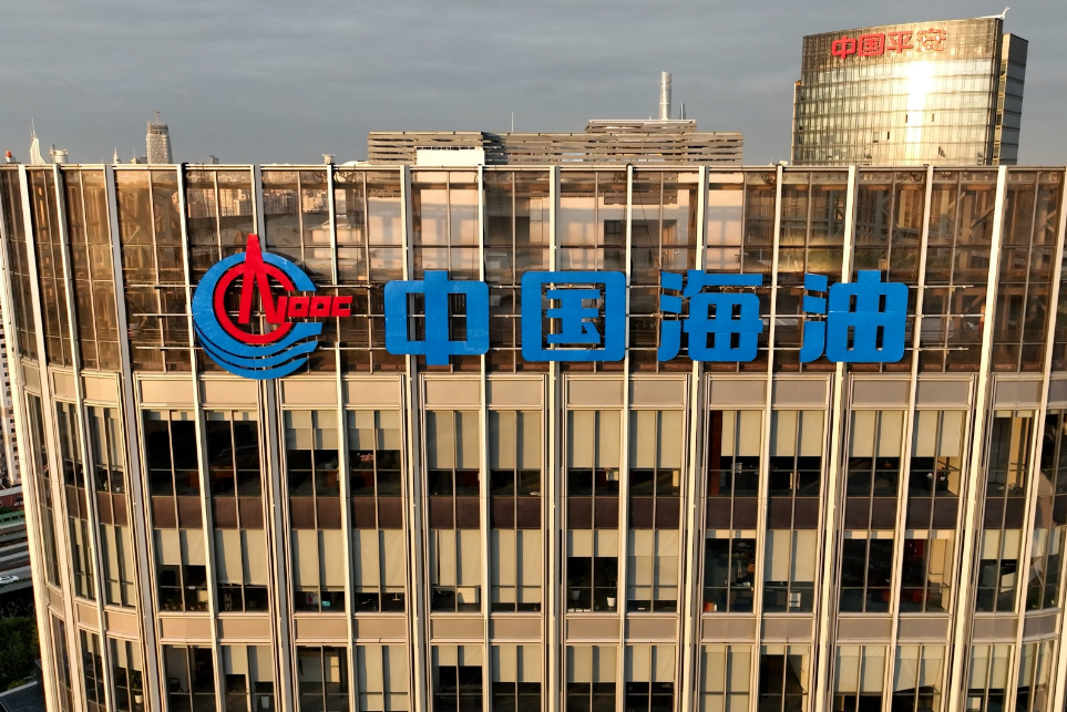 中國(guó)海油大廈幕墻發(fā)光字項(xiàng)